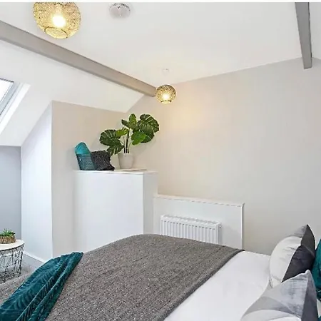Affittacamere Cammell Staycation- Corporate & Executive Stays *