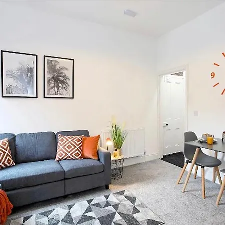 Cammell Staycation- Corporate & Executive Stays * Sheffield
